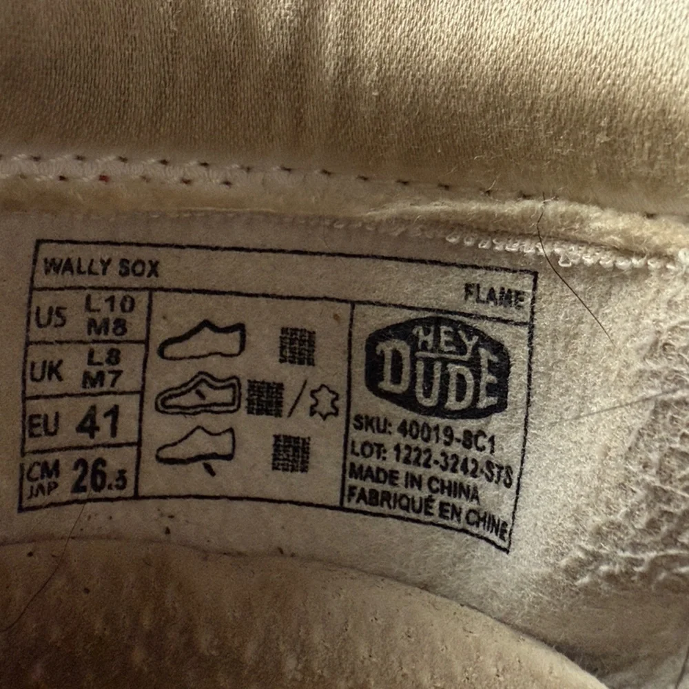 Hey Dude Men’s Wally Sox  in Bright Red (Flame) - Picture 7 of 7